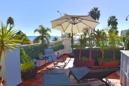 Apartamento En Primera Linea De Playa Nerja Extérieur photo