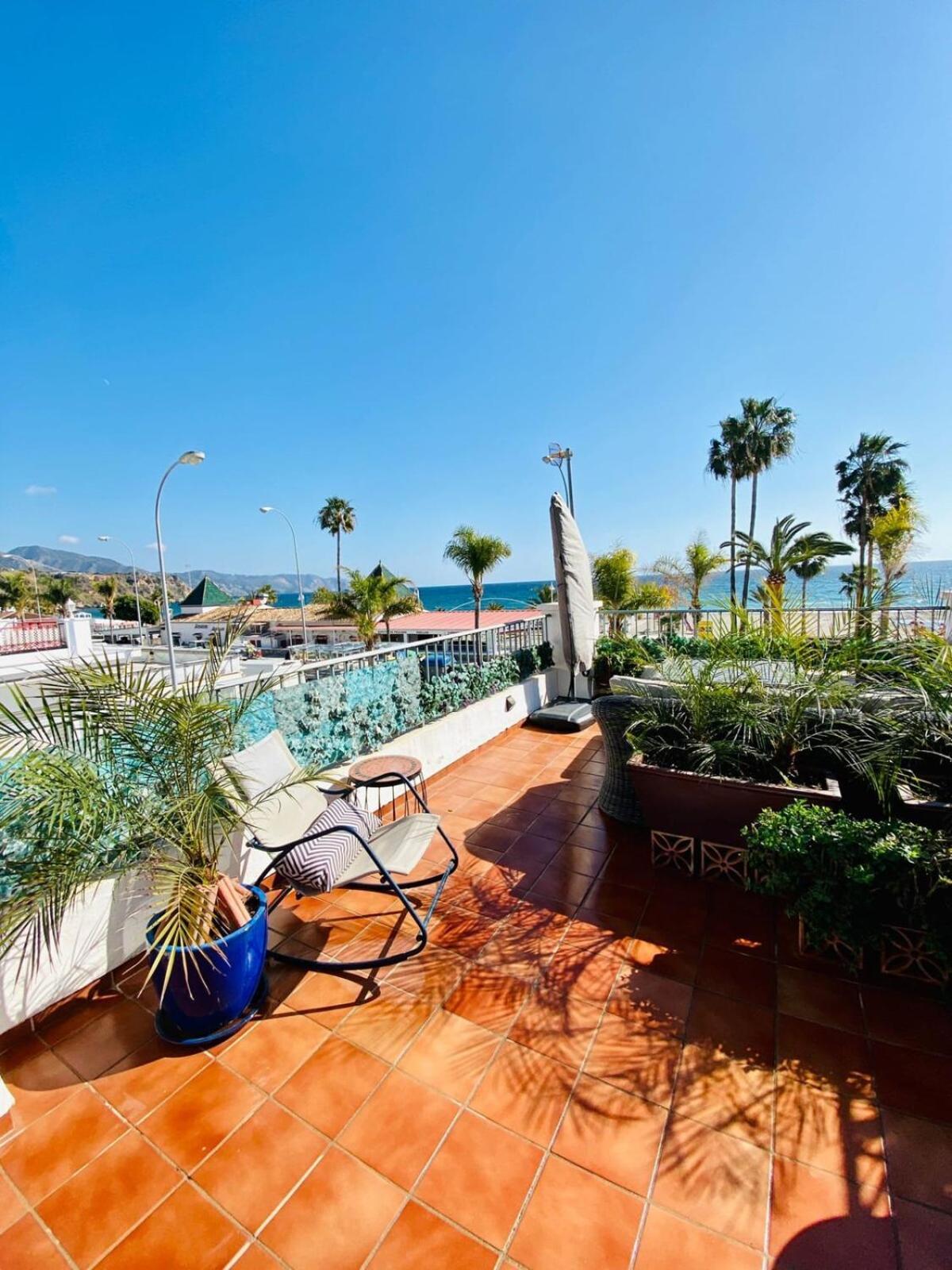 Apartamento En Primera Linea De Playa Nerja Extérieur photo